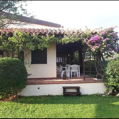 Nyaraló Bouganville *